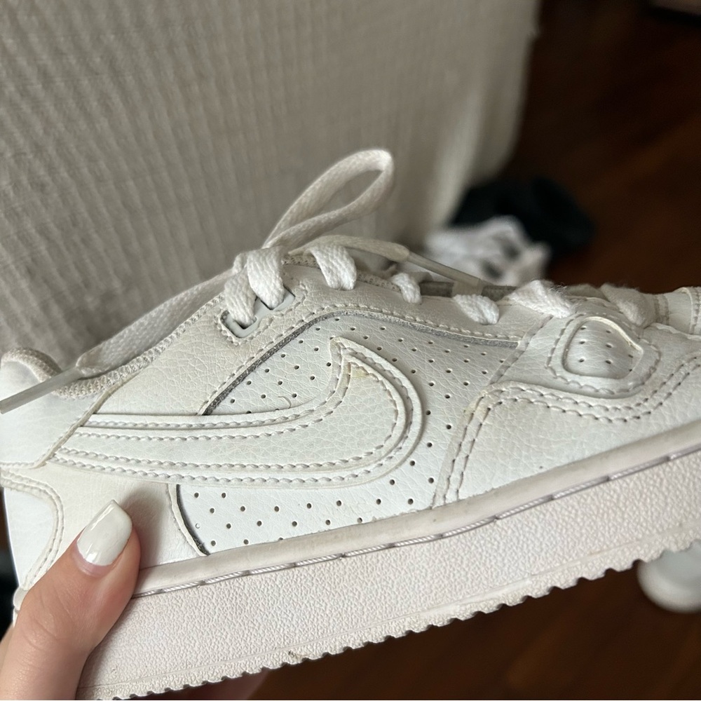 Nike boys son of force white low shoes - Picture 2 of 9